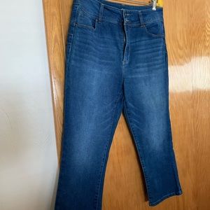 d.jeans Size 12 Crop Jeans